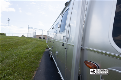 2021 Airstream Globetrotter 30RB