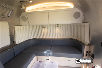 2021 Airstream Globetrotter 30RB