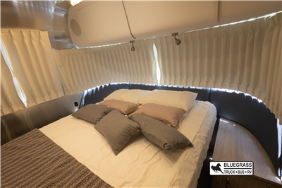 2021 Airstream Globetrotter 30RB