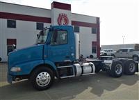 2015 Volvo VNM64T200