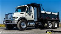 2005 International 7400 CAMION DOMPEUR 10 ROUES