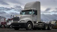 2009 Freightliner COLUMBIA CL120 DAY CAB