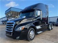 2020 Freightliner Cascadia 126