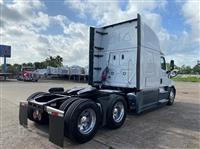 2020 Freightliner CASCADIA 125