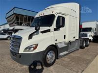 2020 Freightliner Cascadia 116