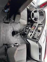 2020 Freightliner cascadia