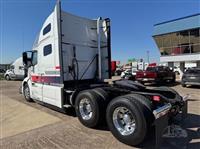 2020 Volvo VNL760