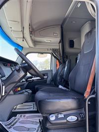 2021 Kenworth T680
