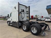 2020 Freightliner Cascadia 126