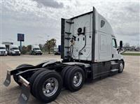 2020 Freightliner Cascadia 126