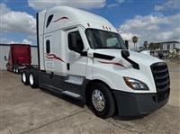 2021 Freightliner Cascadia 126