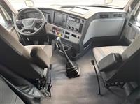 2021 Freightliner Cascadia 126