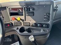 2020 Freightliner cascadia