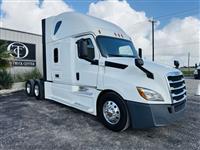 2020 Freightliner cascadia