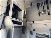 2019 Volvo VNL760
