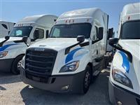 2021 Freightliner Cascadia 126