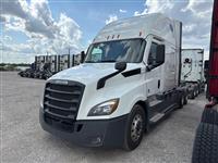 2021 Freightliner Cascadia 126
