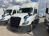 2021 Freightliner Cascadia 126