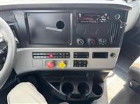2020 Freightliner Cascadia 126