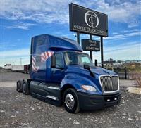 2022 International LT625