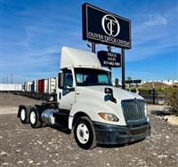 2018 International RH613