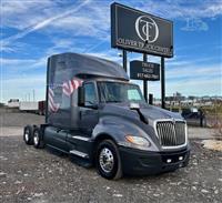 2022 International LT625