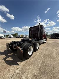 2020 Freightliner Cascadia 126
