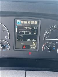 2020 Freightliner Cascadia 126