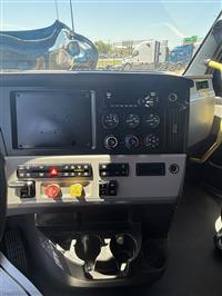 2022 Freightliner Cascadia 126