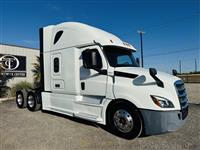 2020 Freightliner Cascadia 126