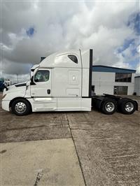 2021 Freightliner Cascadia 126