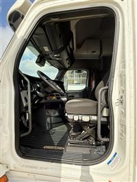 2021 Freightliner Cascadia 126