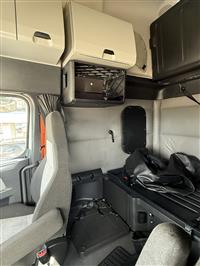 2021 Freightliner Cascadia 126