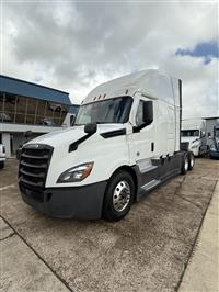 2021 Freightliner Cascadia 126