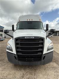2021 Freightliner Cascadia 126