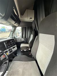 2021 Freightliner Cascadia 126