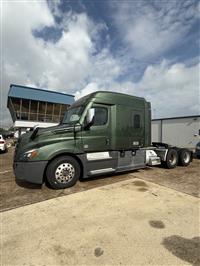 2021 Freightliner Cascadia 126