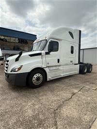 2020 Freightliner Cascadia 126