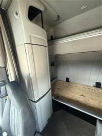 2022 Peterbilt 579