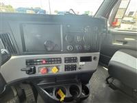 2020 Freightliner Cascadia 126