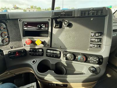 2020 Freightliner CASCADIA 125