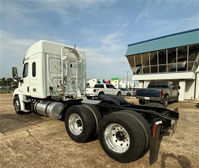 2020 Freightliner CASCADIA 125