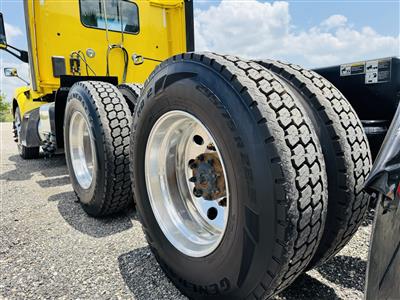 2021 Peterbilt 579
