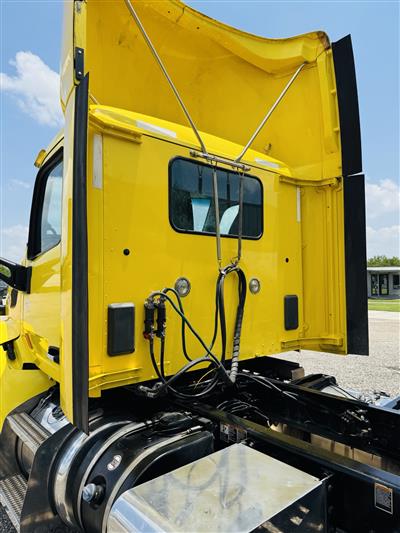 2021 Peterbilt 579
