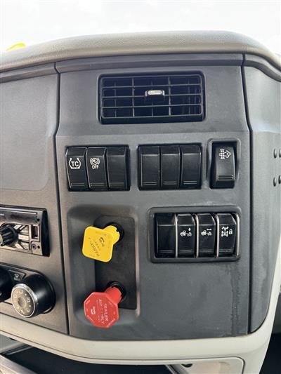 2021 Peterbilt 579