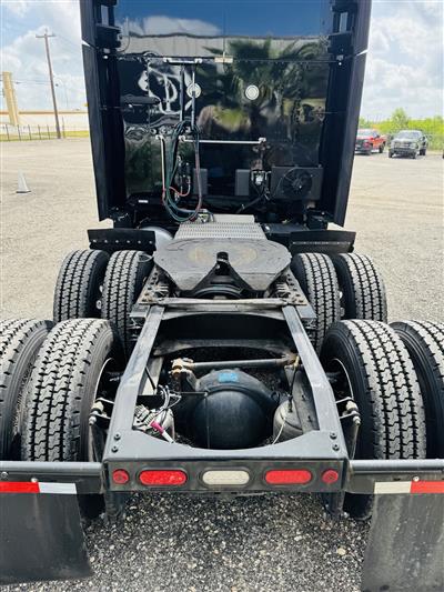 2023 Peterbilt 579