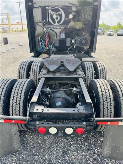 2023 Kenworth T680