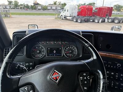 2022 International LT625