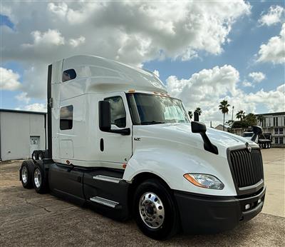 2022 International LT625