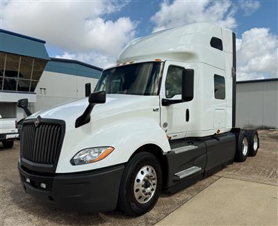 2022 International LT625